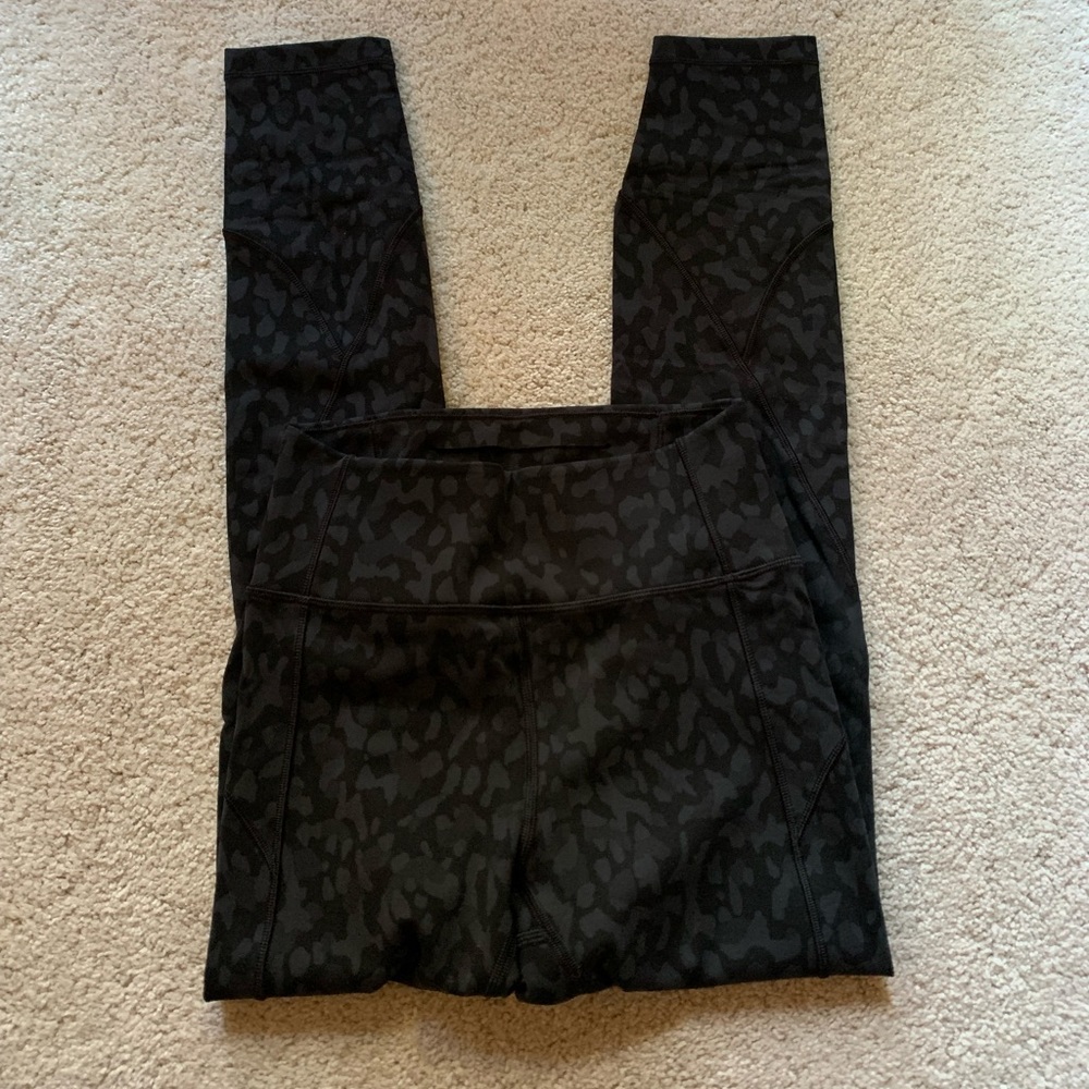 Lululemon in movement leggings